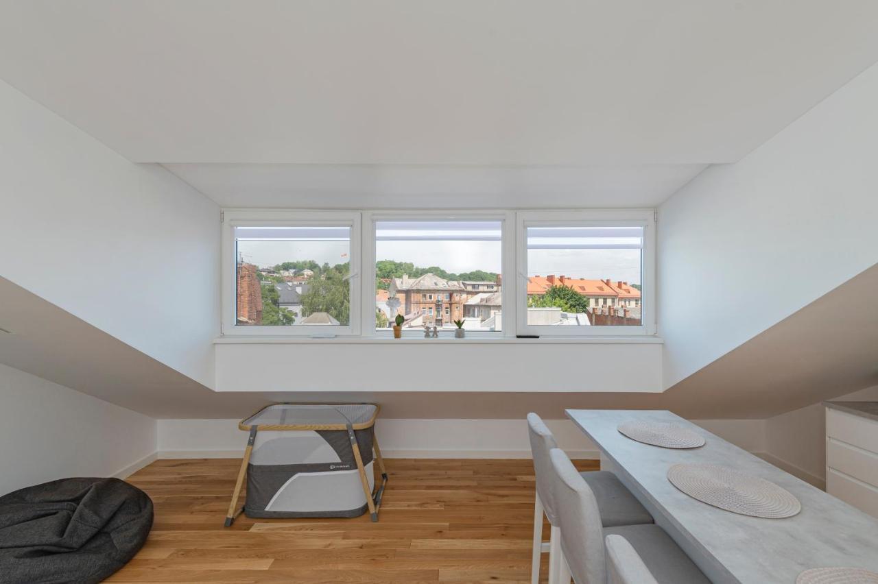 White 1 Bd Old Town Apartment By Hostlovers 考纳斯 外观 照片
